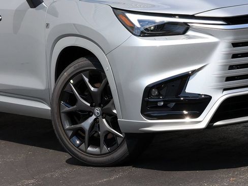 New 2026 Lexus TX 500h AWD image 3