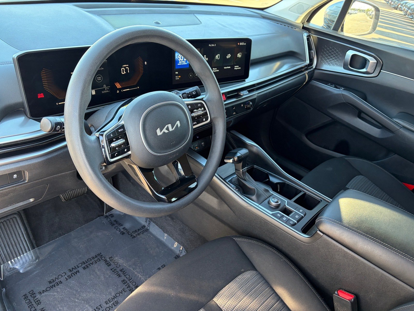 Certified 2025 Kia Sorento LX FWD image 17