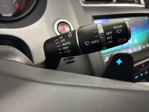 Used 2020 Jaguar E-PACE image 12