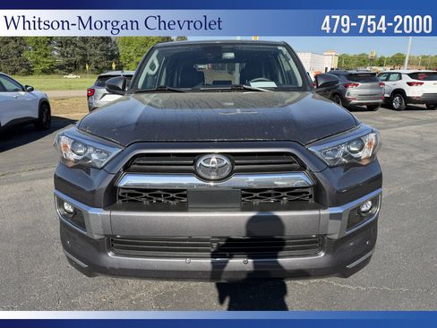 Used 2022 Toyota 4Runner Limited AWD/4WD image 3