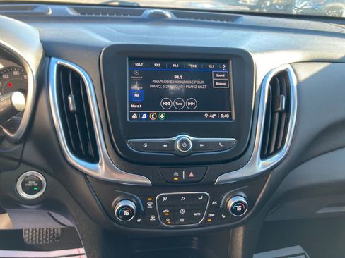 Used 2022 Chevrolet Equinox LT image 22