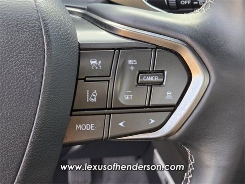 Used 2024 Lexus LX 600 4WD w/ Luxury Package image 30