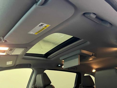 Used 2020 Honda Odyssey Elite image 17