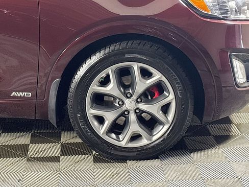 Used 2018 Kia Sorento SX image 25