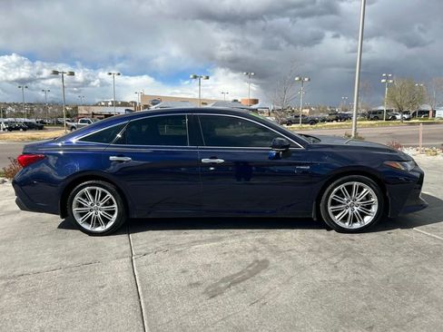 Used 2021 Toyota Avalon Limited w/ Advanced Safety Package image 9