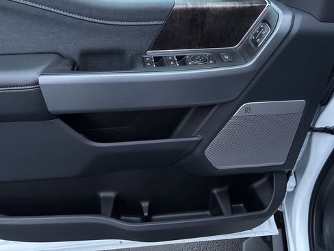 Used 2023 Ford F250 Lariat w/ FX4 Off-Road Package image 26