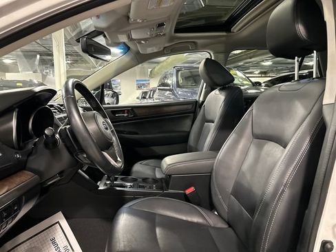 Used 2018 Subaru Outback 2.5i Limited AWD/4WD image 10