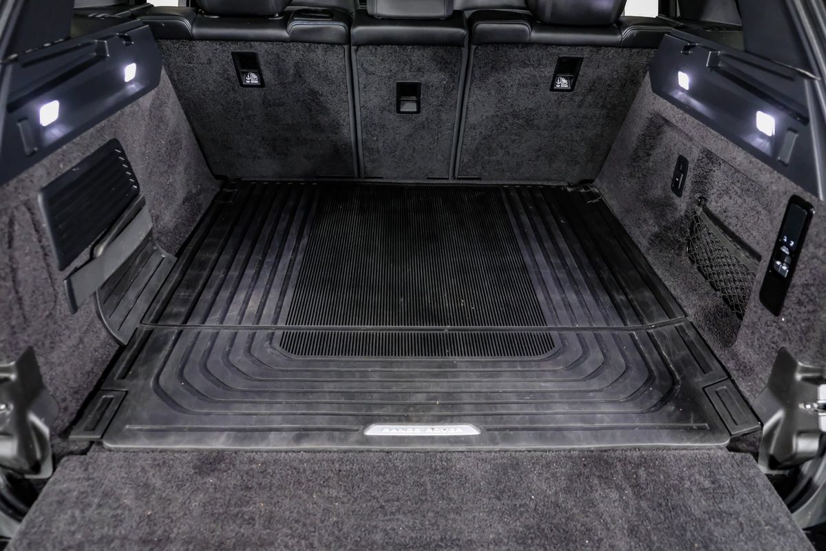 Used 2024 Land Rover Range Rover SE AWD/4WD image 48