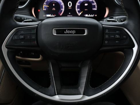 Used 2021 Jeep Grand Cherokee L Limited image 31