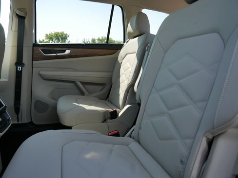 New 2026 Volkswagen Atlas SE AWD/4WD image 5