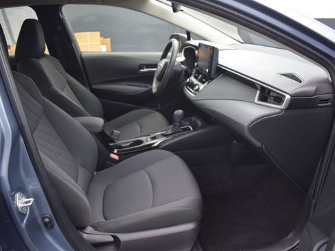 Used 2022 Toyota Corolla LE FWD image 10