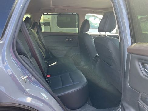 Used 2023 Nissan Rogue SV w/ SV Premium B Package AWD/4WD image 3