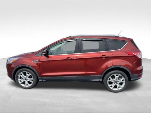 Used 2015 Ford Escape Titanium w/ Equipment Group 301A FWD image 9
