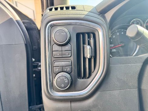 Used 2020 Chevrolet Silverado 1500 LT w/ All-Star Edition image 17