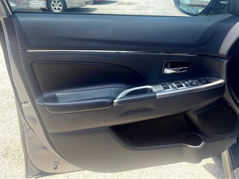 Used 2019 Mitsubishi Outlander Sport GT image 11