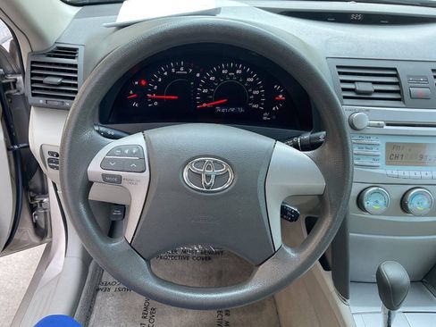 Used 2007 Toyota Camry LE FWD image 17