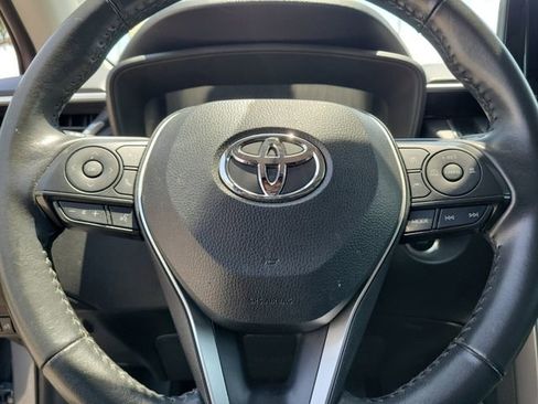 Used 2023 Toyota Corolla Cross LE w/ Moonroof Package AWD/4WD image 21