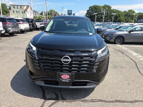 Used 2026 Nissan Pathfinder SL AWD/4WD image 2