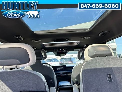 Used 2024 Kia EV9 GT-Line image 13