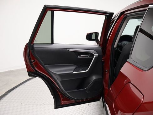 Certified 2024 Toyota RAV4 XLE image 21