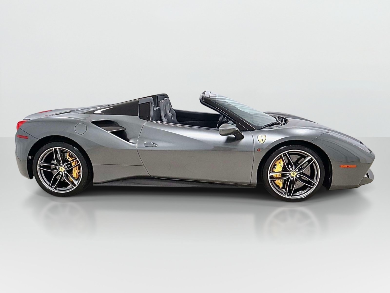 Certified 2018 Ferrari 488 Spider RWD image 6