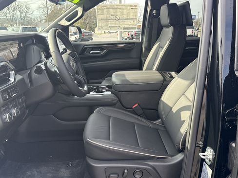 New 2026 GMC Yukon XL Elevation w/ Elevation Premium Package AWD/4WD image 11