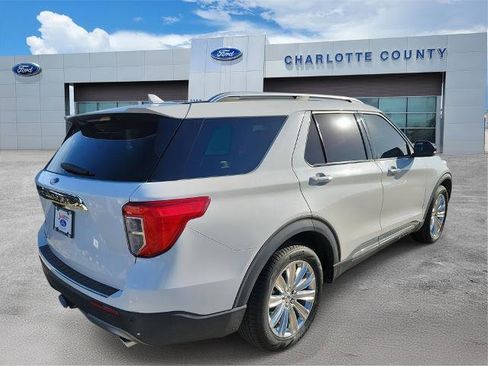 Certified 2023 Ford Explorer Limited w/ Equipment Group 301A image 4