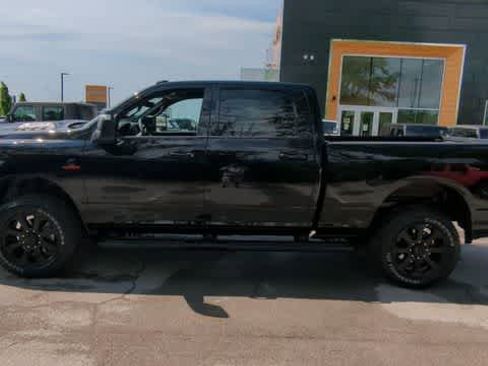 New 2026 RAM 2500 Laramie AWD/4WD image 5