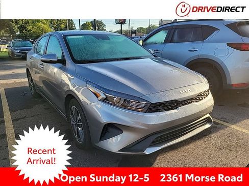 Used 2024 Kia Forte LXS w/ LXS Technology Package FWD image 1