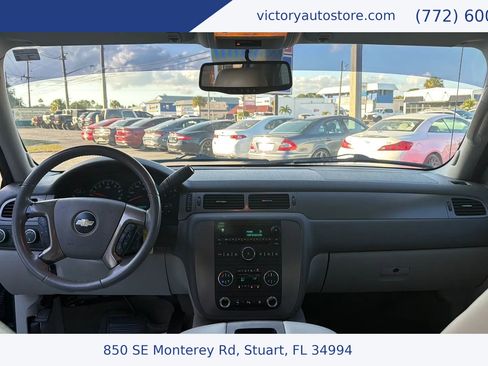 Used 2010 Chevrolet Avalanche LT w/ Suspension Package, Off-Road image 42