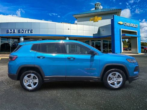 Used 2024 Jeep Compass Sport AWD/4WD image 2