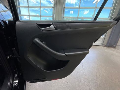 Used 2016 Volkswagen Jetta S FWD image 22