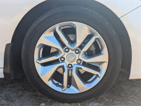 Used 2019 Honda Accord LX image 10