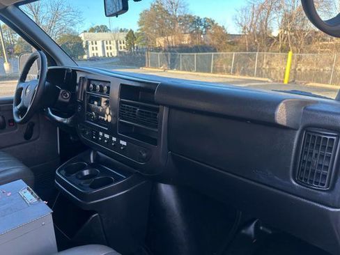 Used 2013 Chevrolet Express 2500 image 14