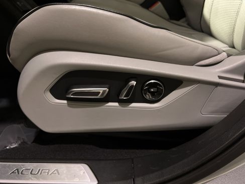 Used 2019 Acura RDX AWD w/ Advance Package image 25