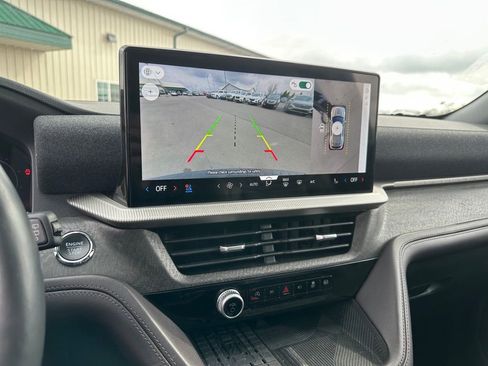 Used 2025 Ford Explorer Platinum w/ LUX Leather Package AWD/4WD image 17