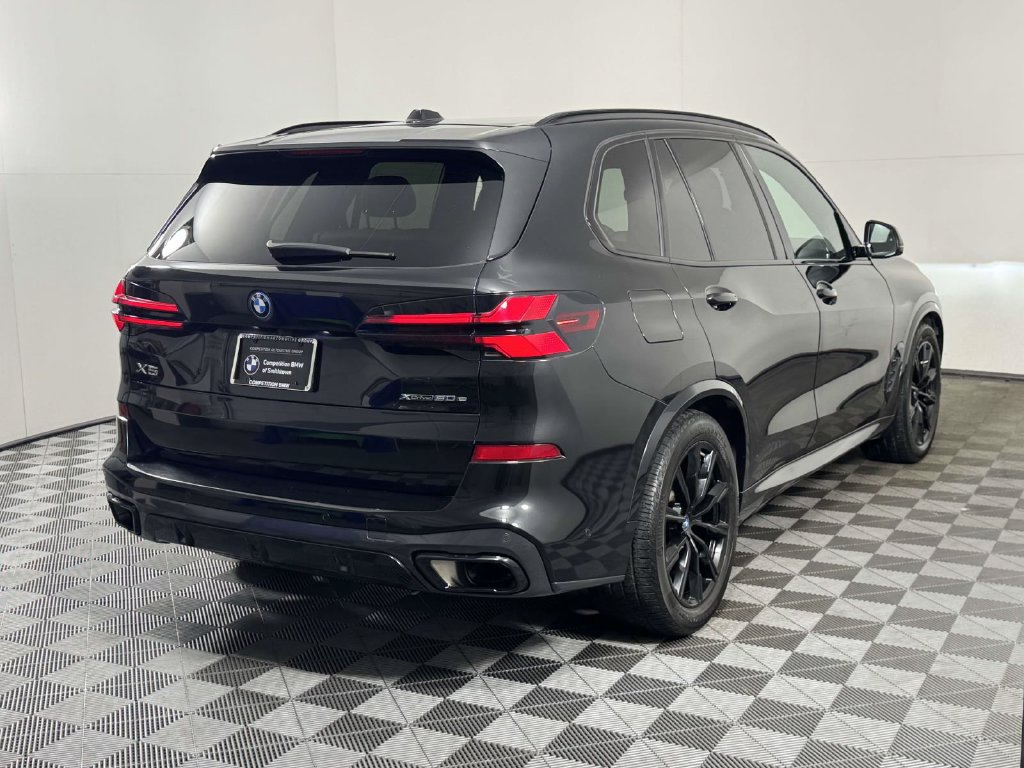 Used 2024 BMW X5 xDrive50e w/ M Sport Package AWD/4WD image 10