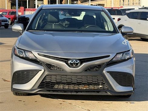 Used 2024 Toyota Camry SE image 7