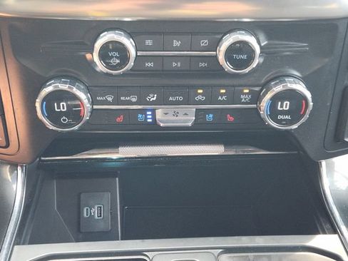 Used 2021 Ford F150 Lariat AWD/4WD image 19