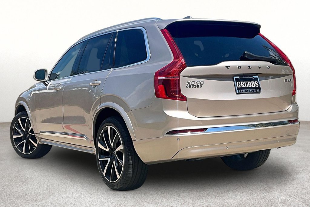 Certified 2025 Volvo XC90 B6 Plus w/ Protection Package AWD/4WD image 16
