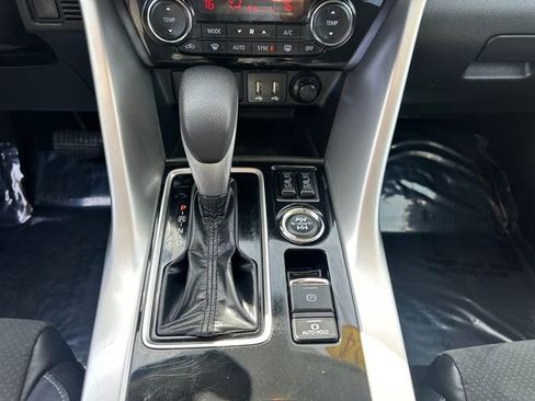 Used 2024 Mitsubishi Eclipse Cross SE image 25