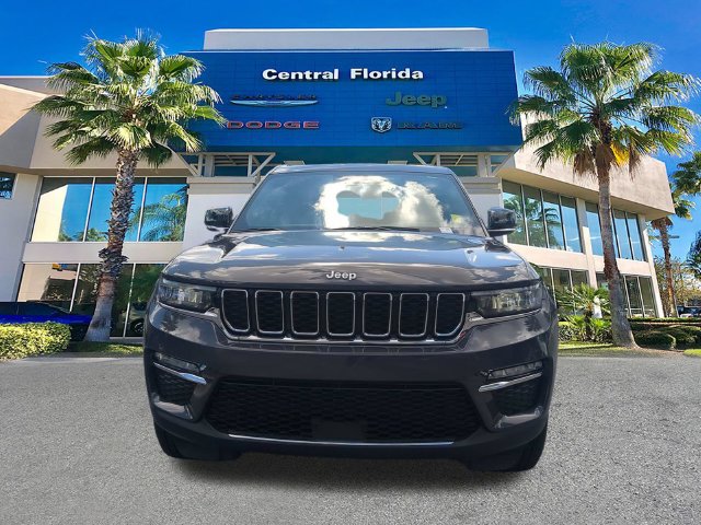 Used 2024 Jeep Grand Cherokee Limited AWD/4WD image 3