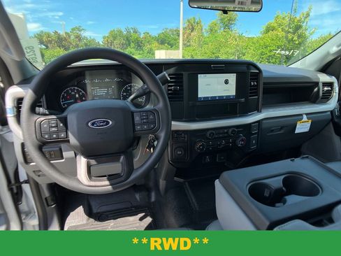 New 2025 Ford F250 XL w/ XL Chrome Package image 7