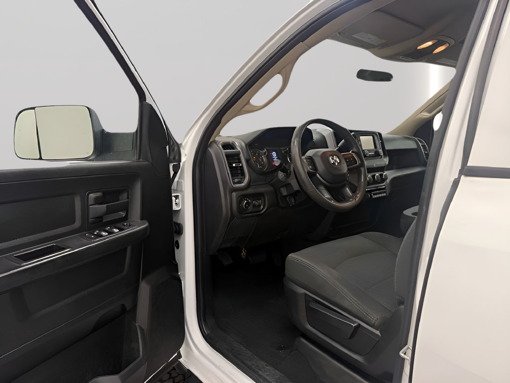 Used 2020 RAM 3500 Tradesman AWD/4WD image 10