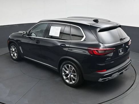 Used 2022 BMW X5 xDrive45e w/ Executive Package AWD/4WD image 33