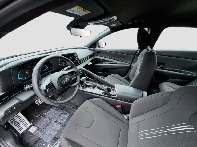Certified 2026 Hyundai Elantra Sport FWD image 20