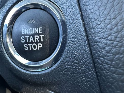 Used 2015 Subaru Outback 2.5i Limited image 32