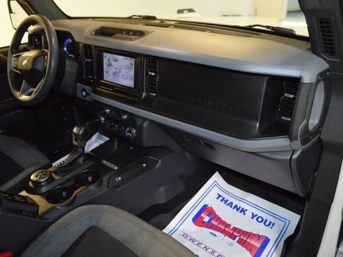 Used 2023 Ford Bronco 4-Door AWD/4WD image 10