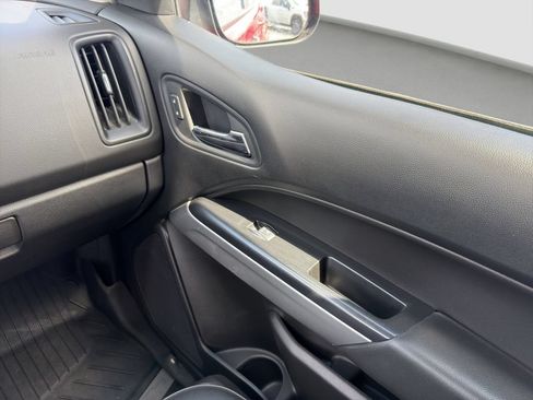Used 2019 Chevrolet Colorado ZR2 AWD/4WD image 17