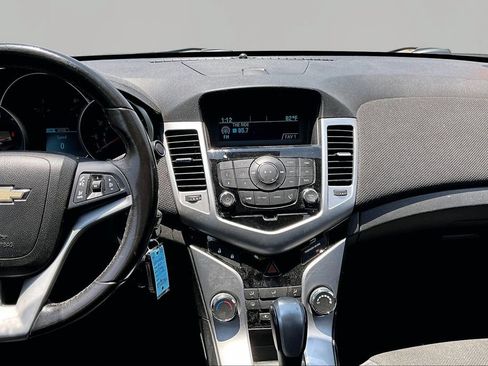 Used 2014 Chevrolet Cruze LT FWD image 9